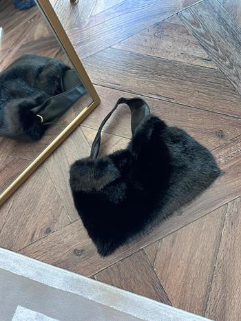 JF Deri Saplı Peluş Çanta - Siyah