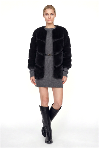 NOVUS Yuvarlak Yakalı Yoğun Kürklü Ceket - Siyah