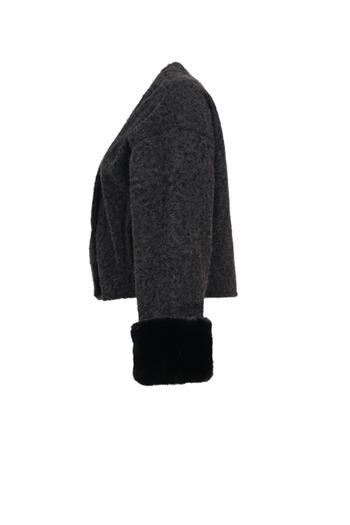 RUBA Kolları Kürklü Ceket - Siyah