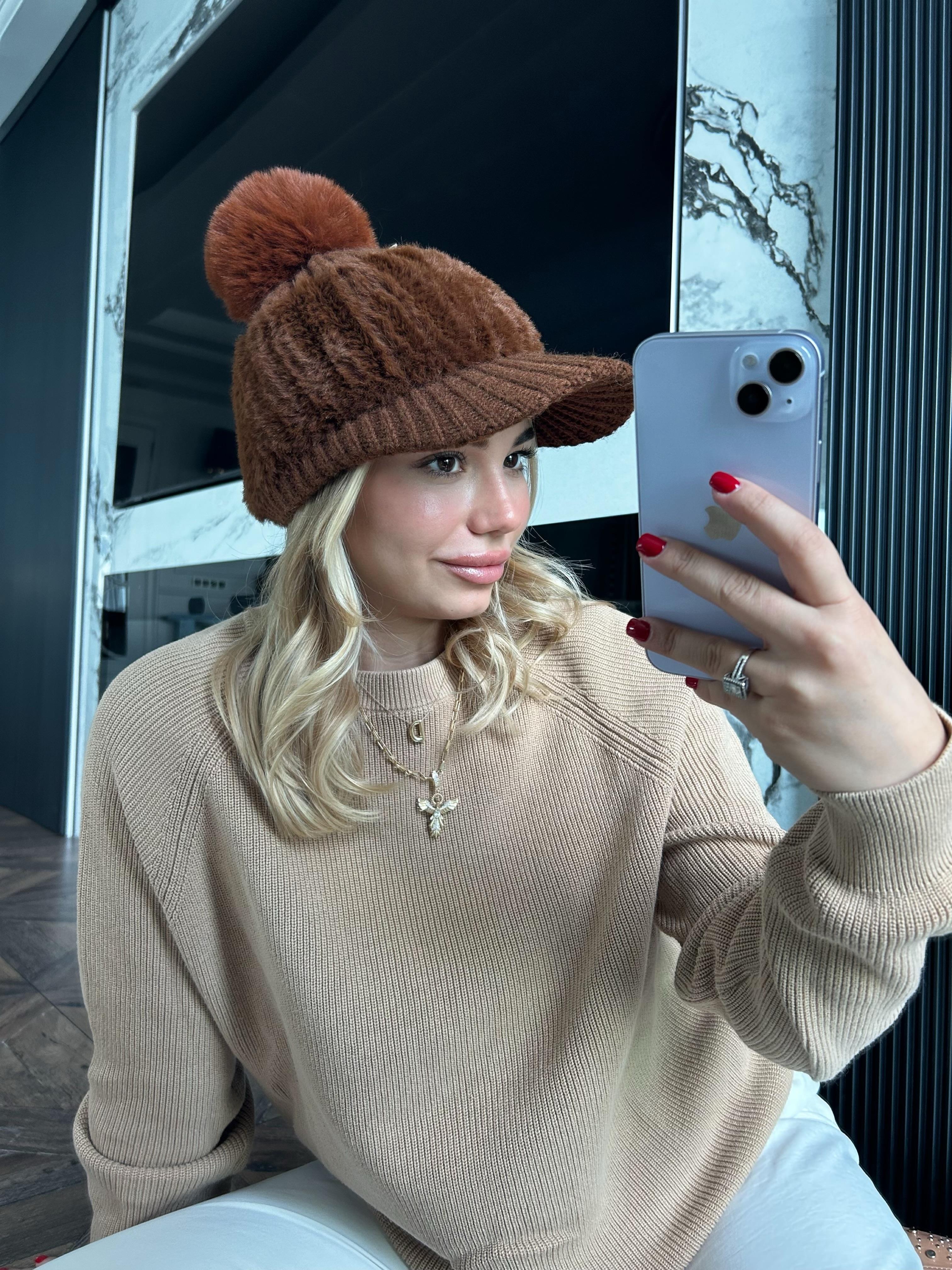 JF Kürk Ponponlu Triko Kasket Şapka - Kahverengi