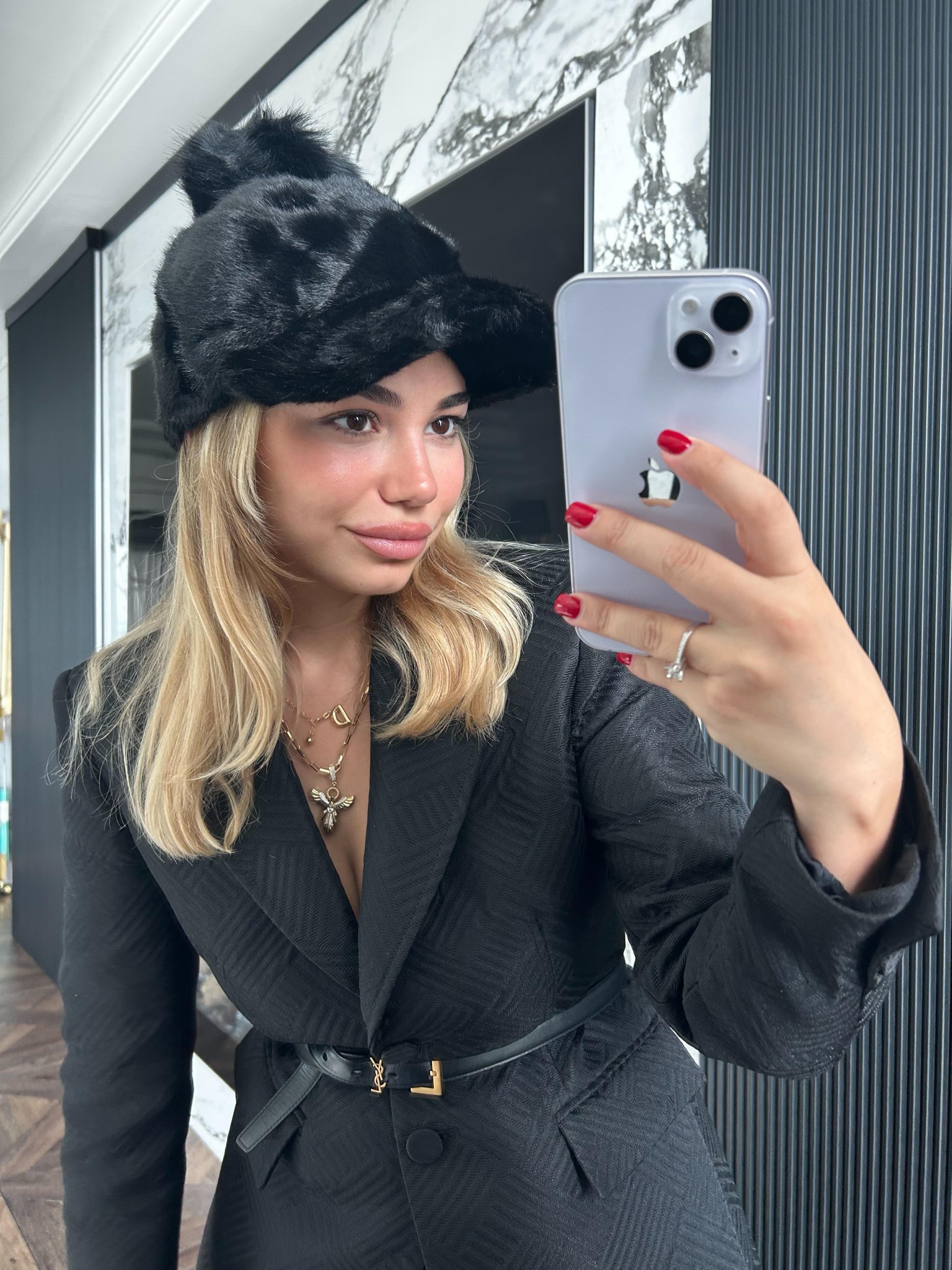 JF Ponponlu Kürk Kasket Şapka - Siyah