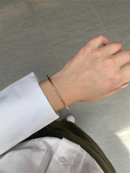 14 Ayar Altın Kelepçe Bileklik