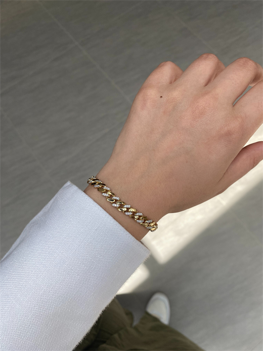 14 Ayar Taşlı Gurmet Bileklik