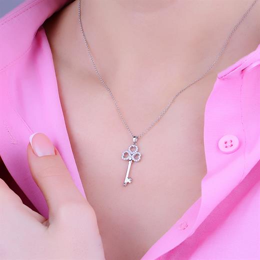 Odda75 14 Ayar Beyaz Altın Pırlanta Anahtar Kolye