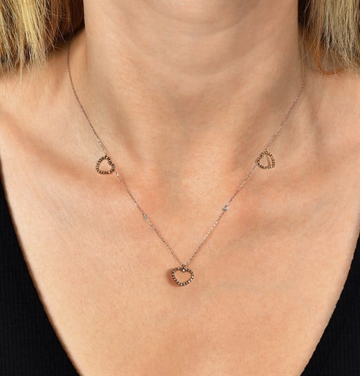 Odda75 Triple Heart Diamond Necklace in 18k White Gold
