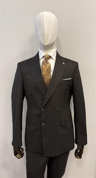 KRUVAZE ÇİZGİLİ KAHVERENGİ TAKIM ELBİSE