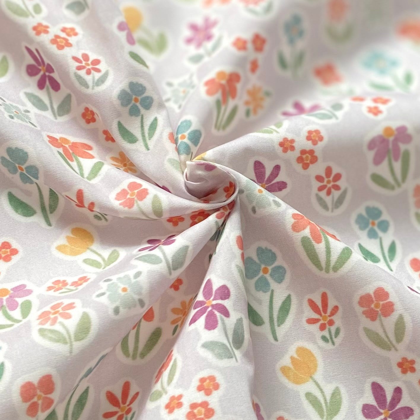 Aquarelle Flowers - Lilac Poplin Kumaş