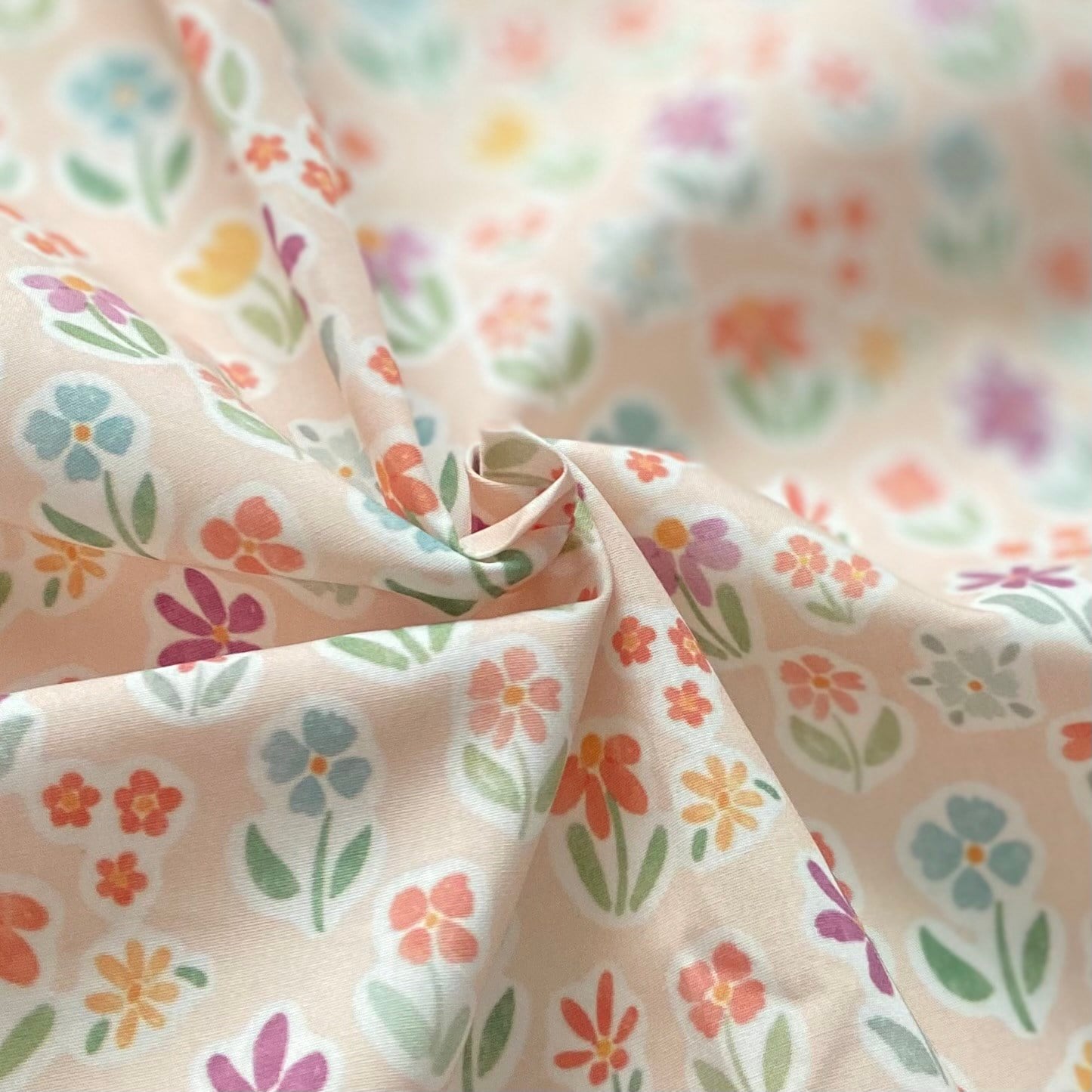 Aquarelle Flowers Poplin Kumaş