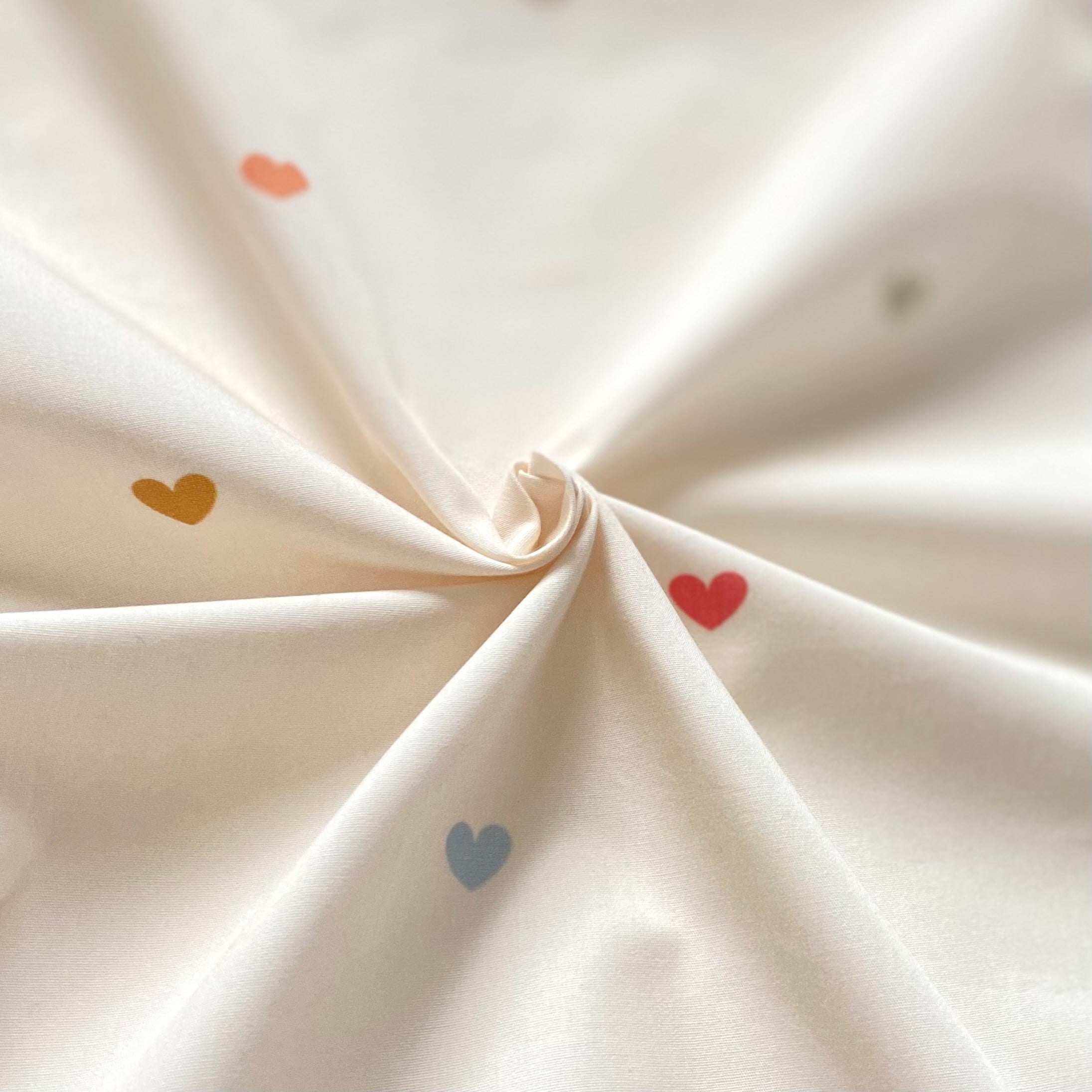 Basics - Heart Poplin Kumaş