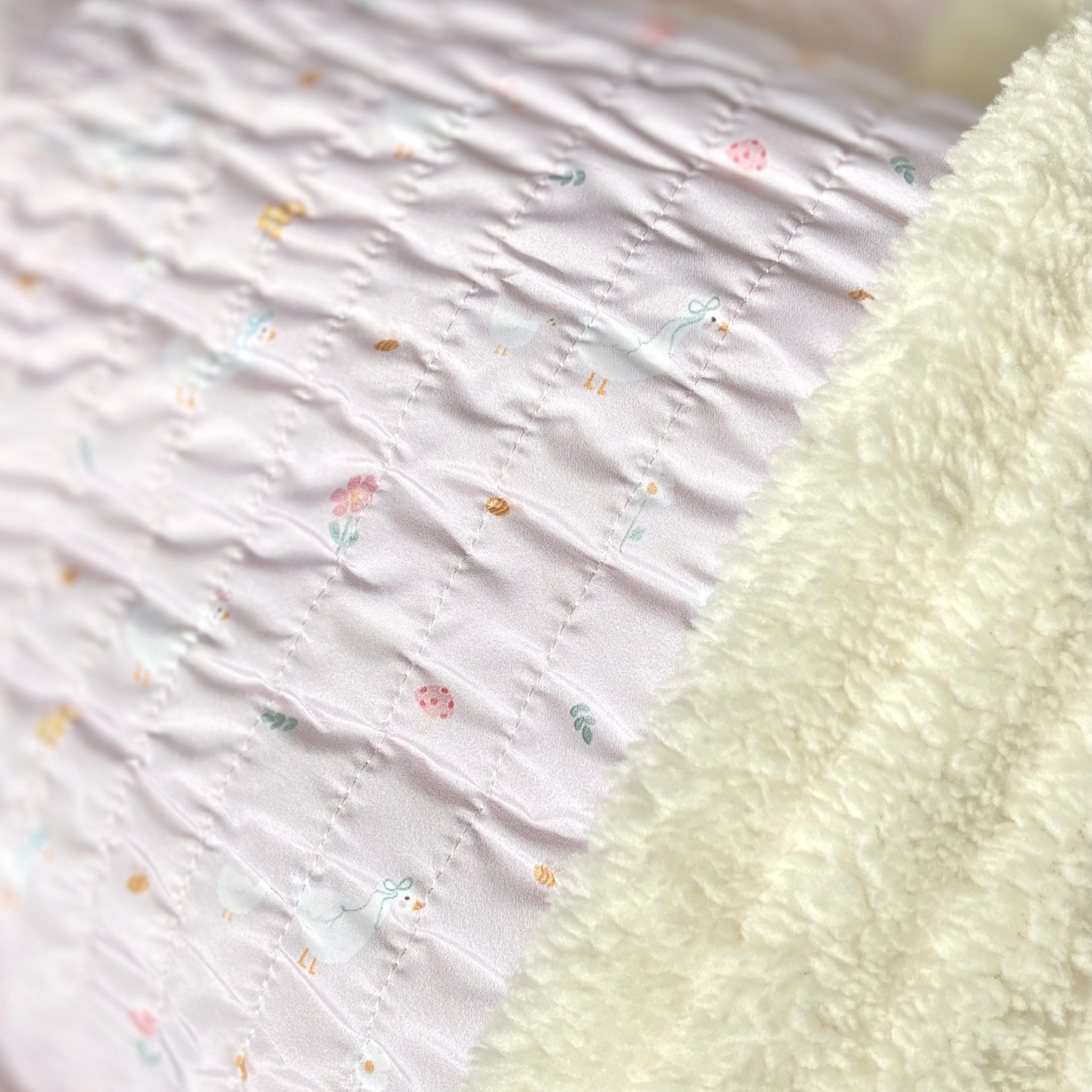 Ördek Hanım Peluş Astarlı Su İtici Özellikli Kapitone Kumaş