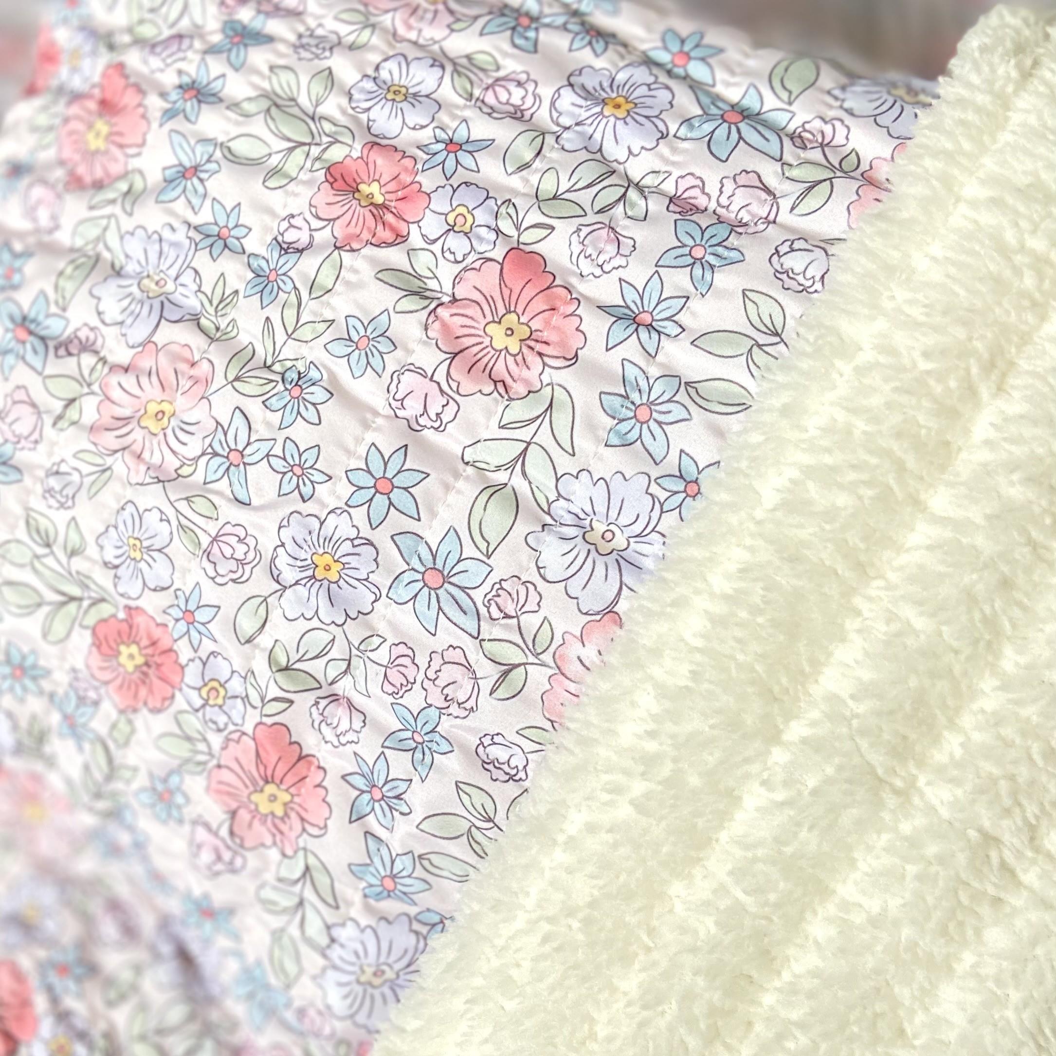 Retro Floral Peluş Astarlı Su İtici Özellikli Kapitone Kumaş