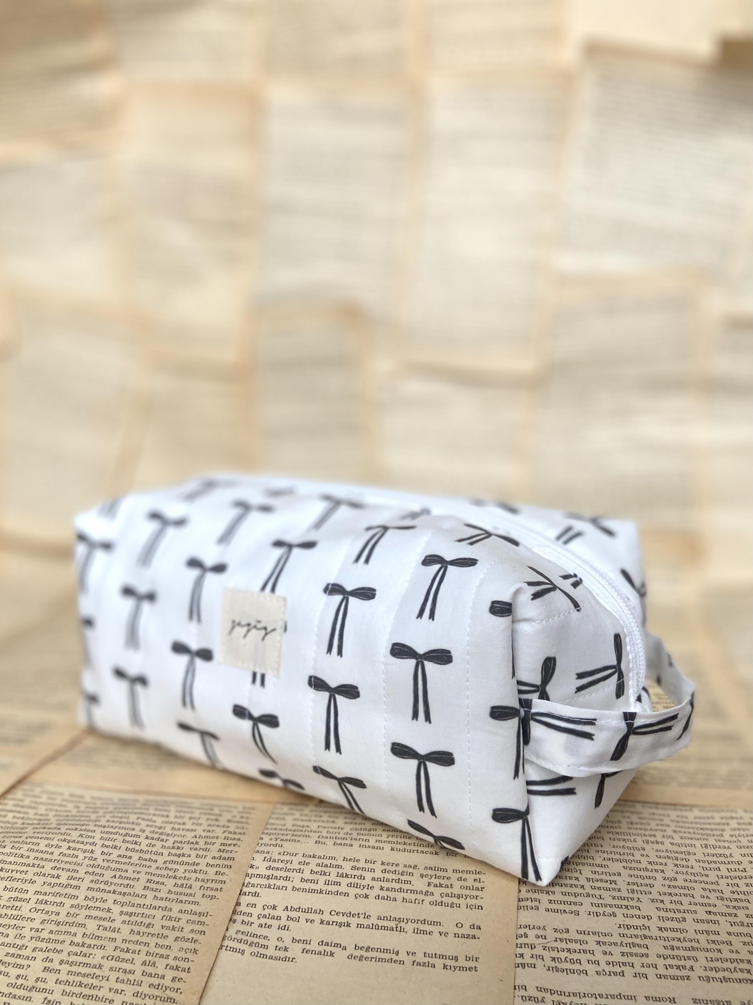 Siyah Fiyonk Organizer Çanta