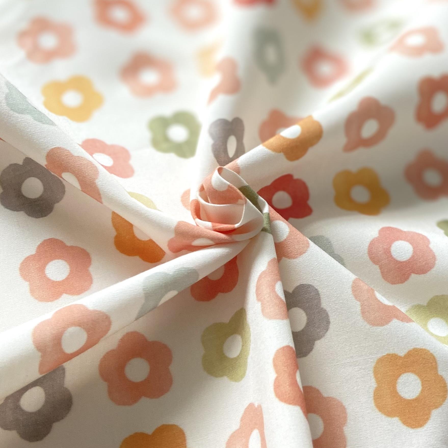 Solera - Cute Daisies Poplin Kumaş