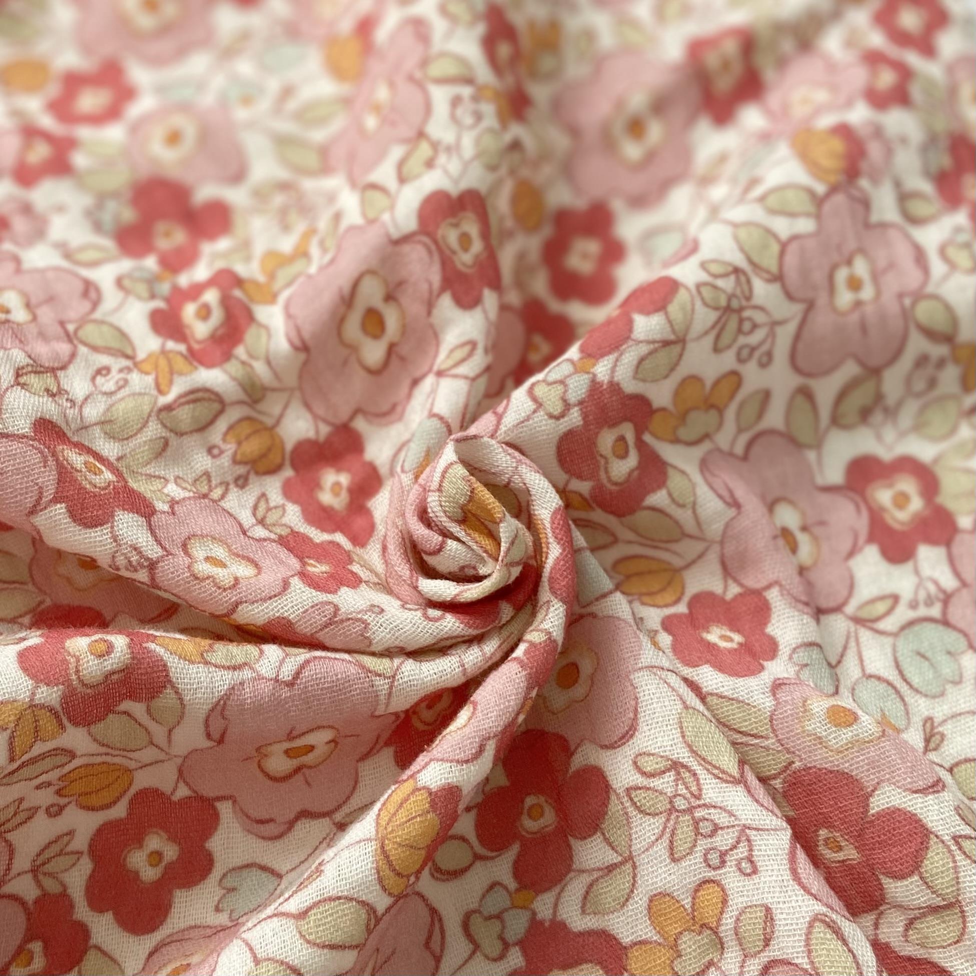 Zezig Pink Petals Müslin Kumaş