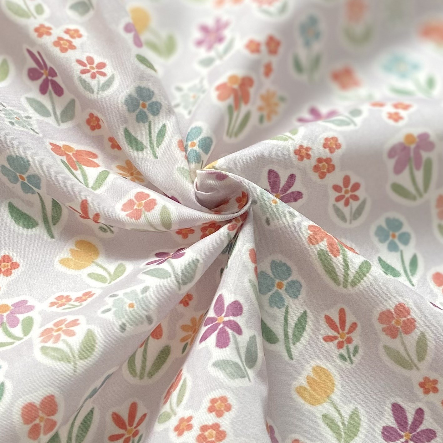 Aquarelle Flowers - Lilac Poplin Kumaş