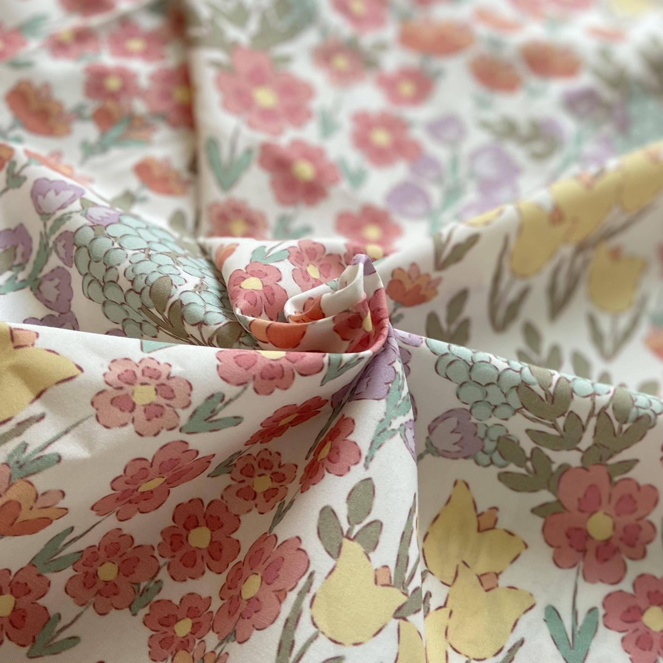 Floral Pixels Poplin Kumaş
