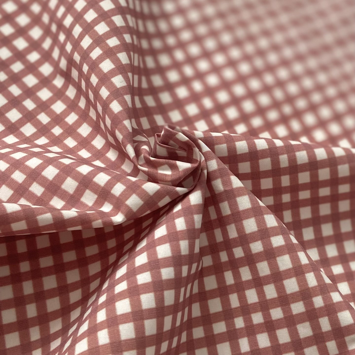 Kahverengi Pötikare Poplin Kumaş