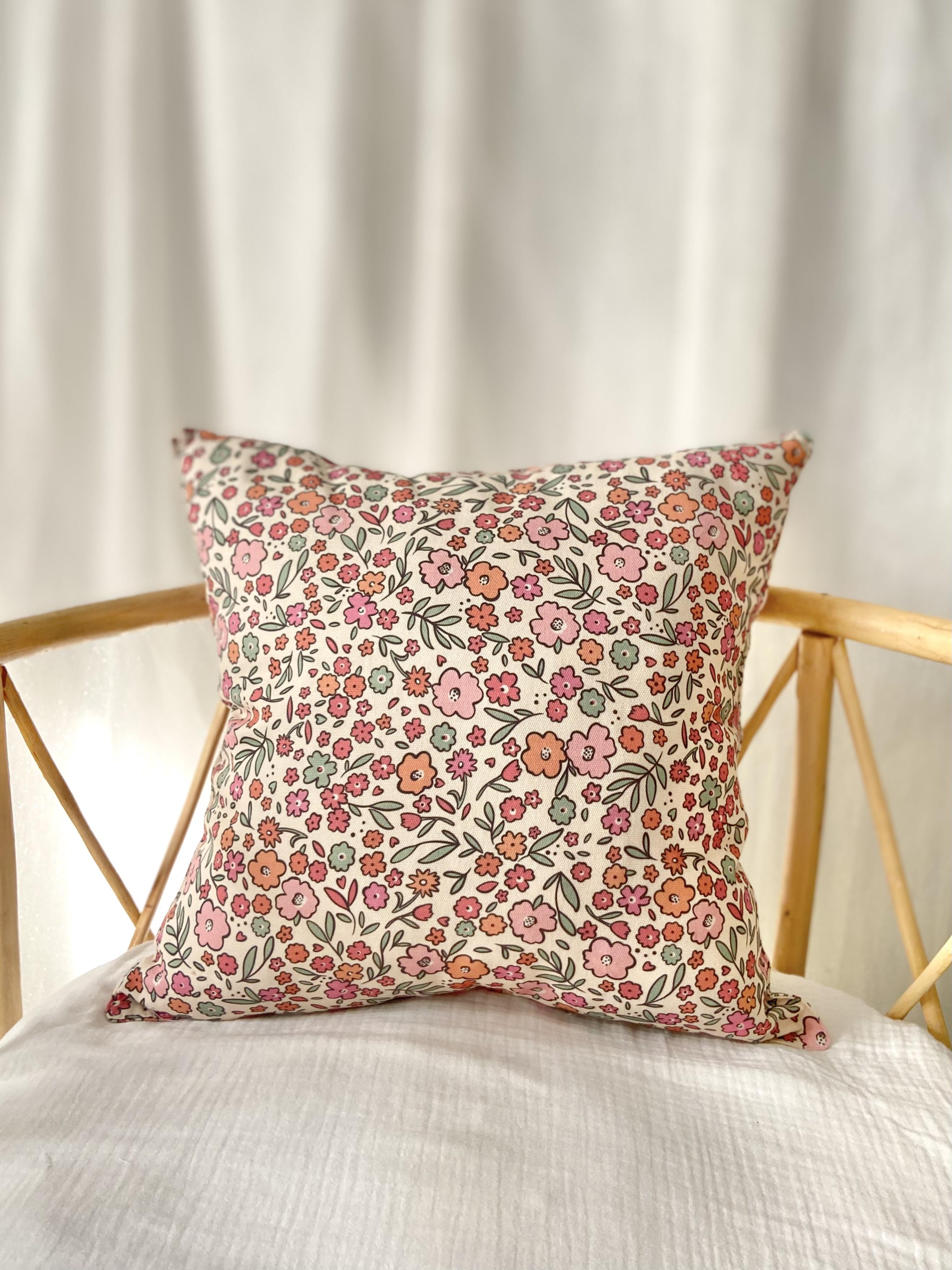 Minnak Flower Baby Room Pillow
