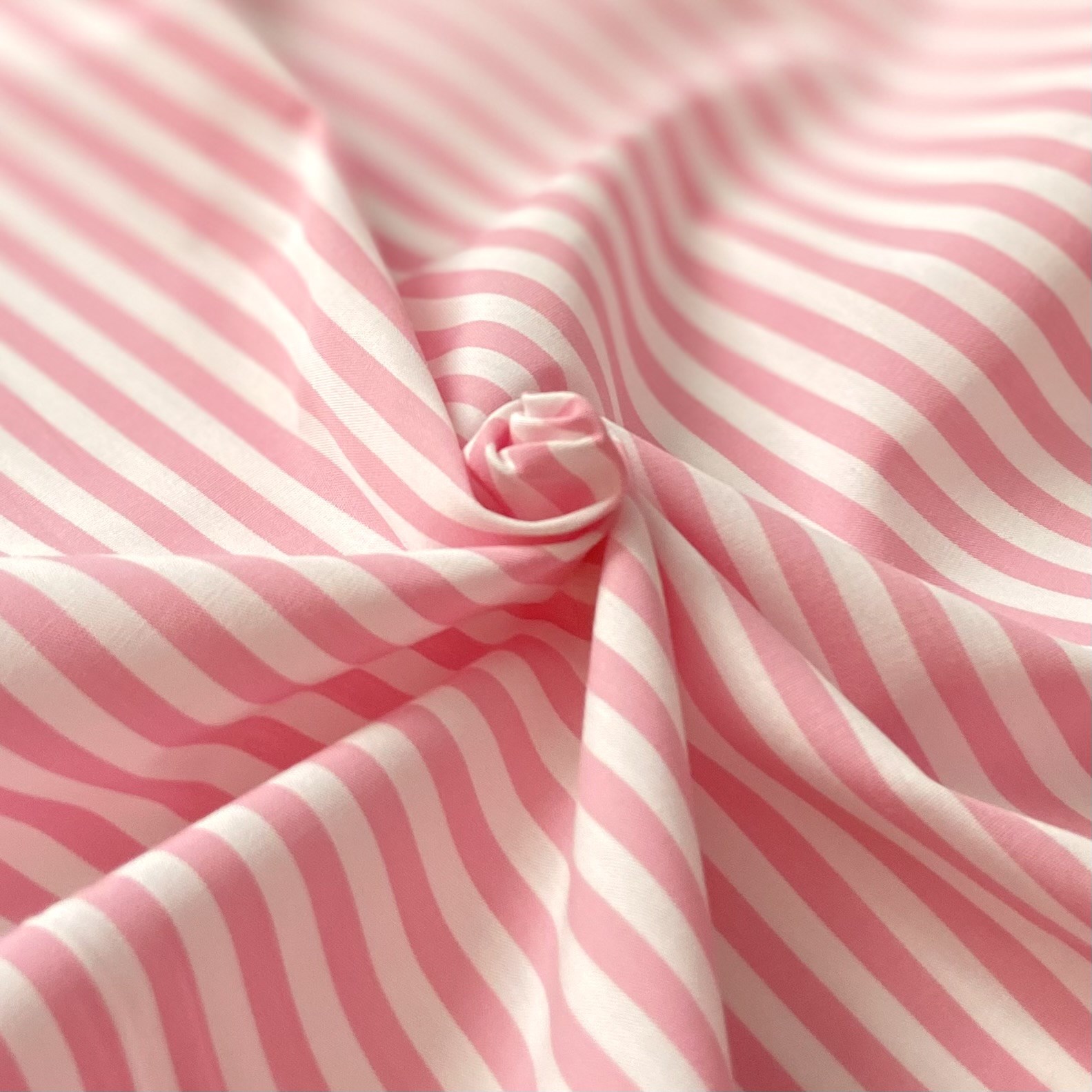 Pembe Çizgili Poplin Kumaş