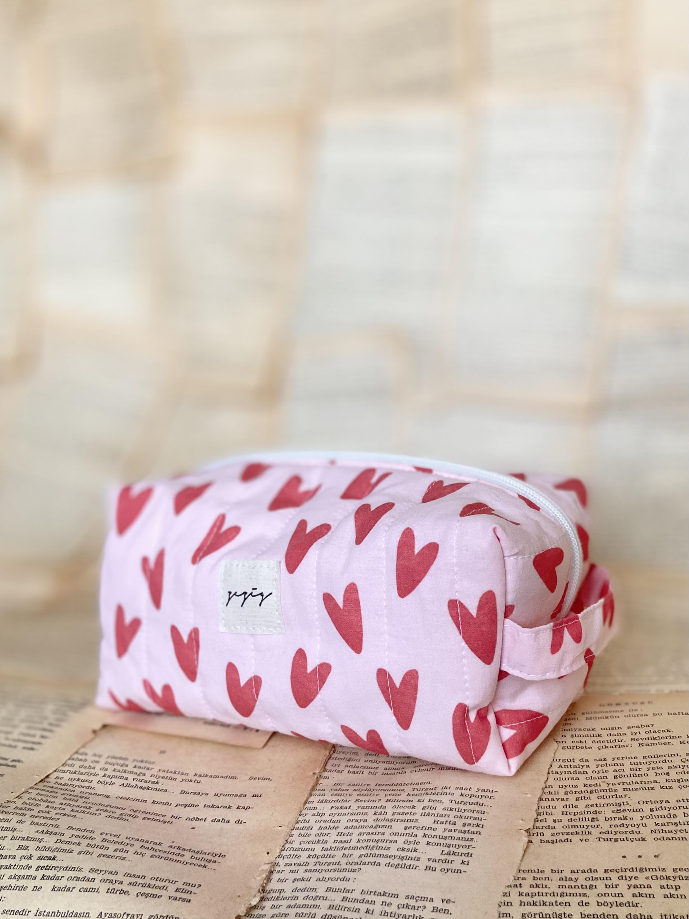 Pinky Heart Organizer Bag