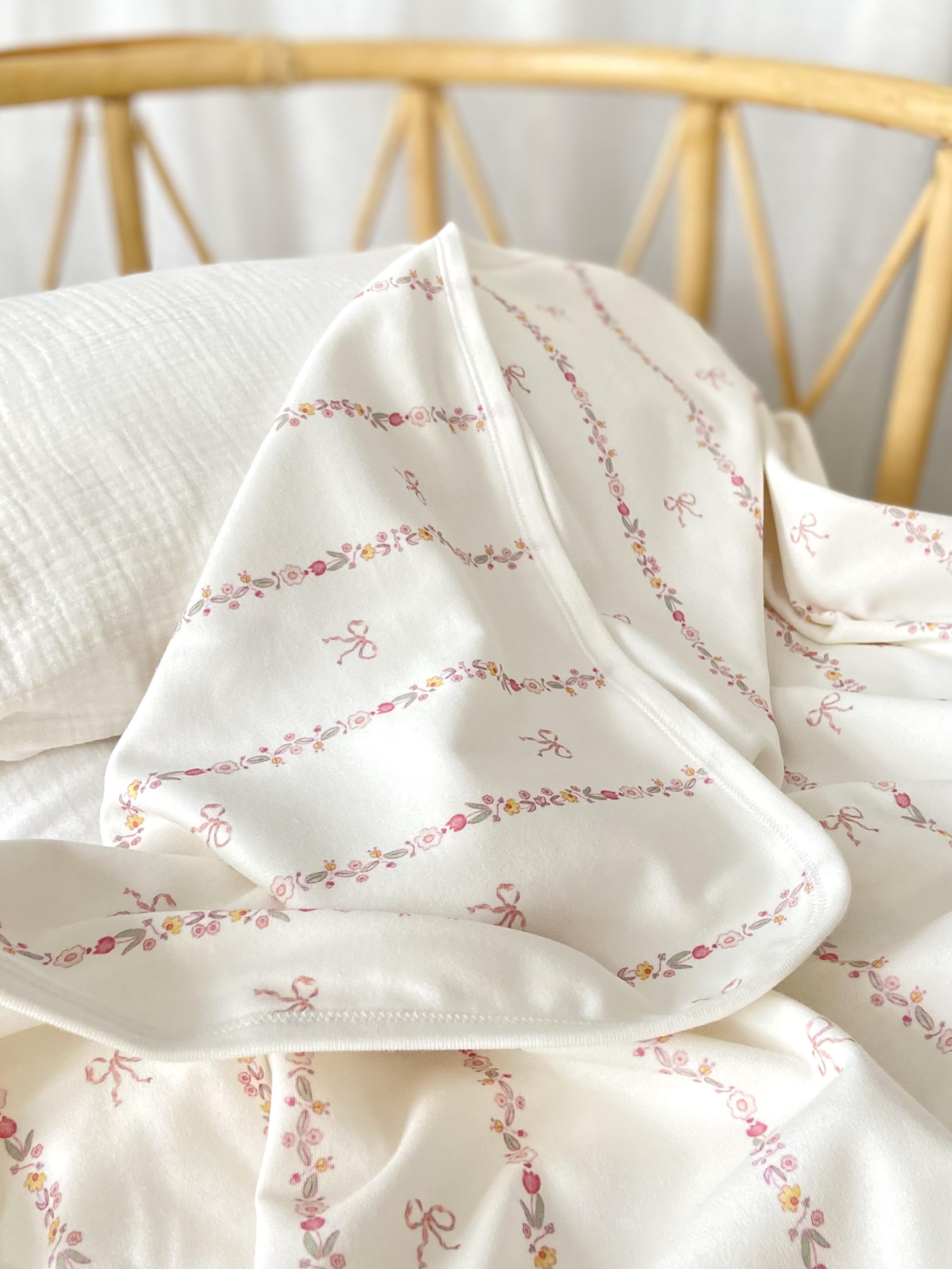 Zezig Bow Line Combed Cotton Blanket