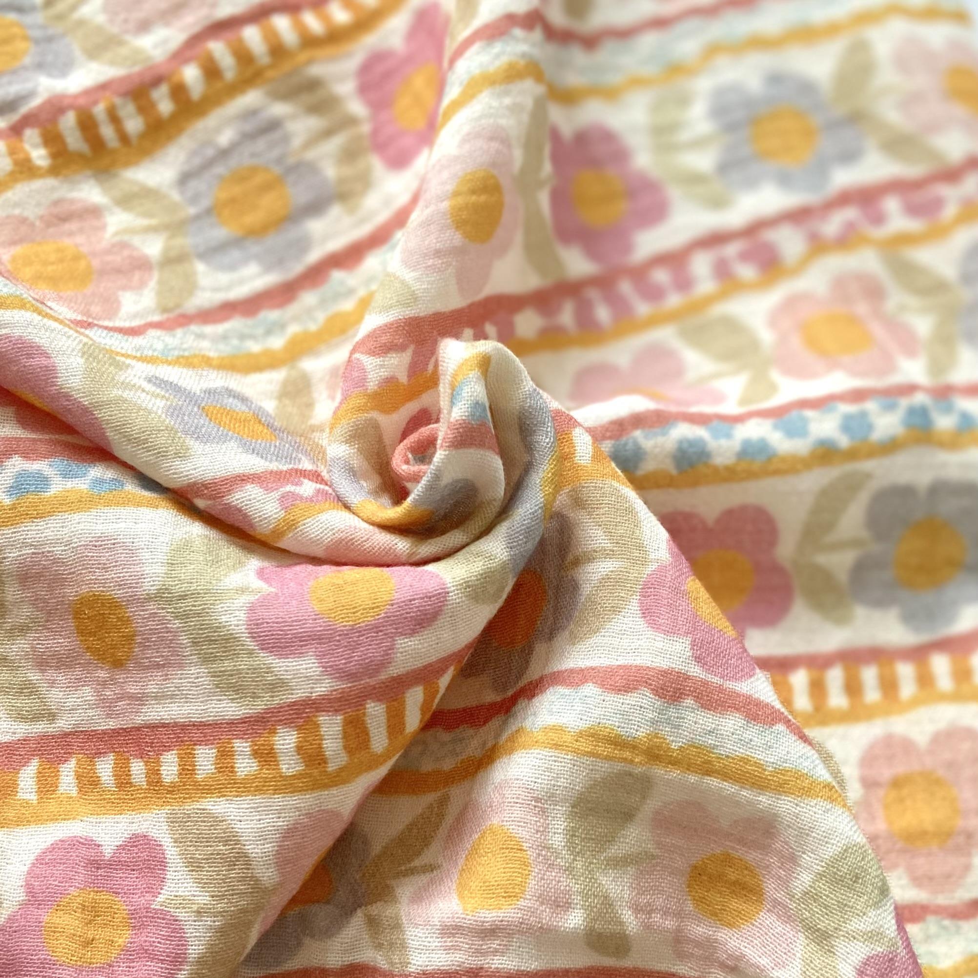 Zezig Daisy Line Muslin Fabric