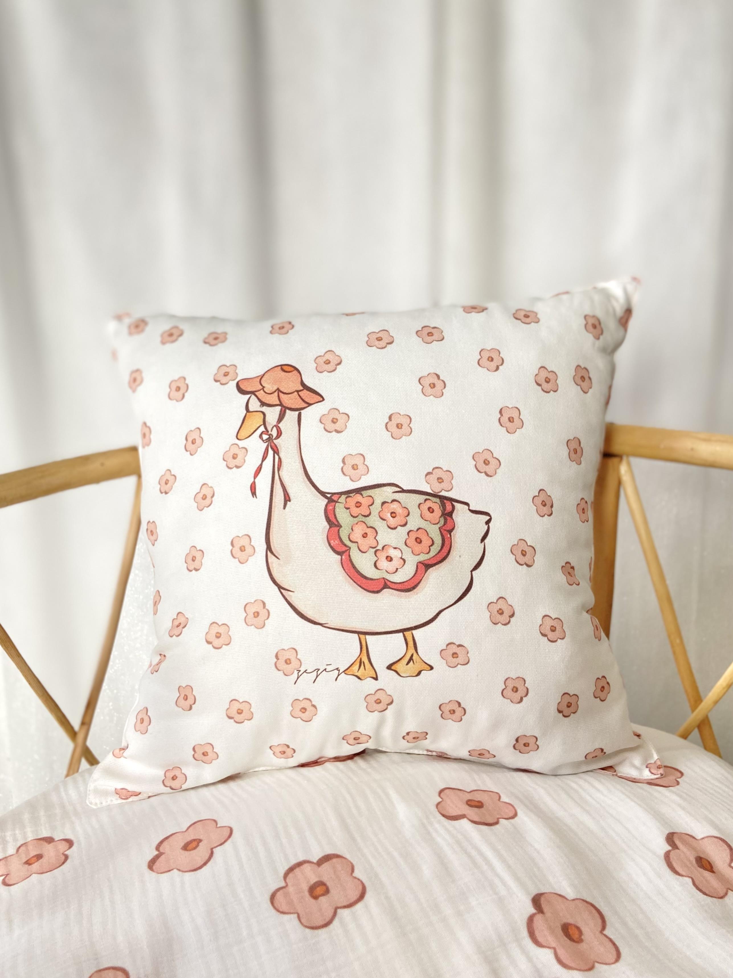 Zezig Kaz Hanım Baby Room Pillow