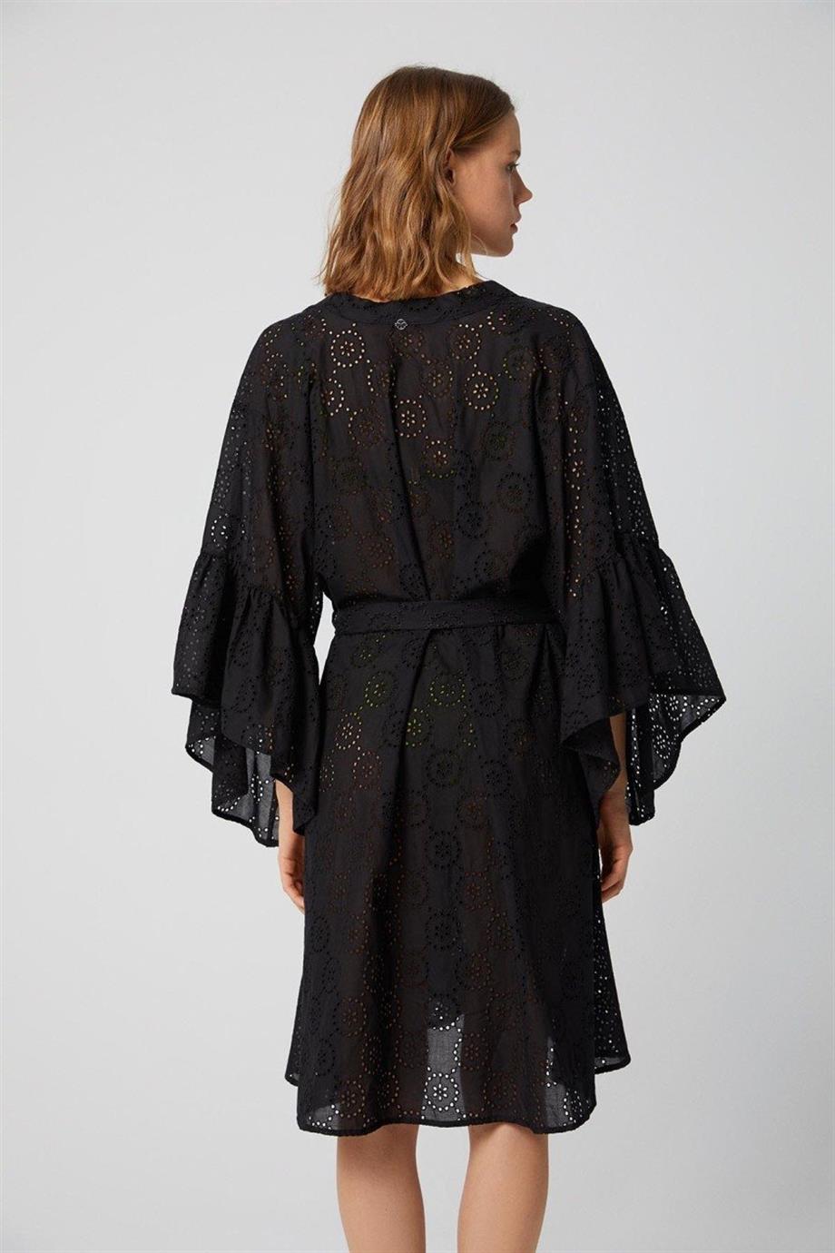 Anguilla Kimono