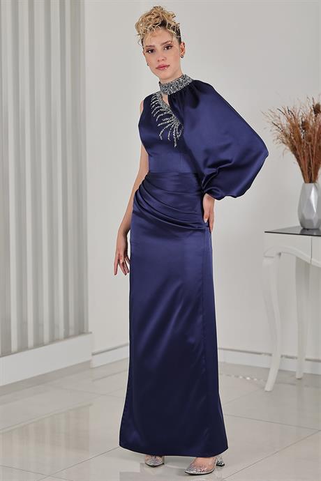 Carla Abiye Lacivert