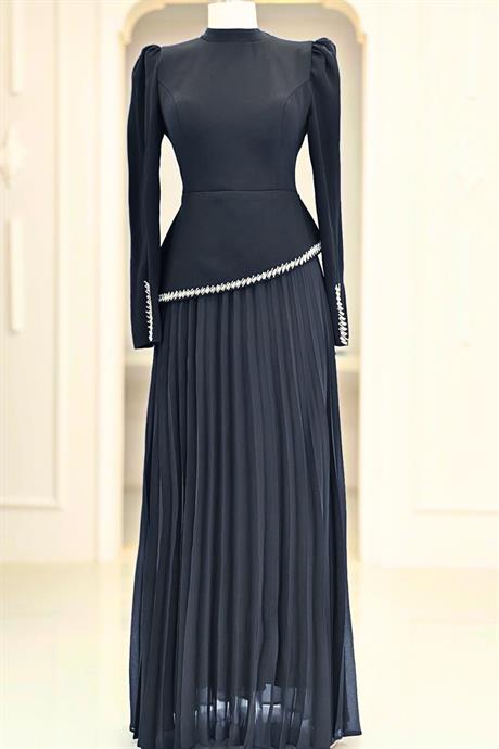 Efsun Piliseli Tesettür Abiye Siyah