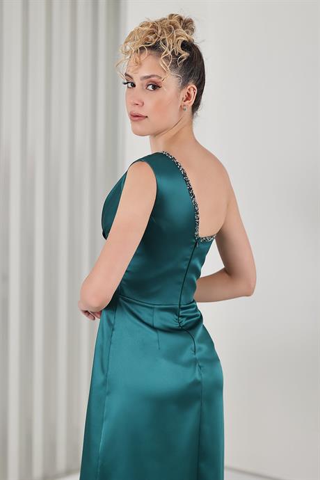 Vilma Abiye Zümrüt