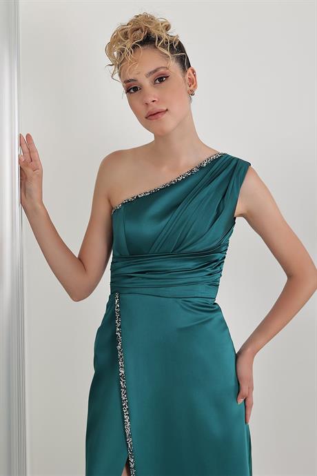 Vilma Abiye Zümrüt