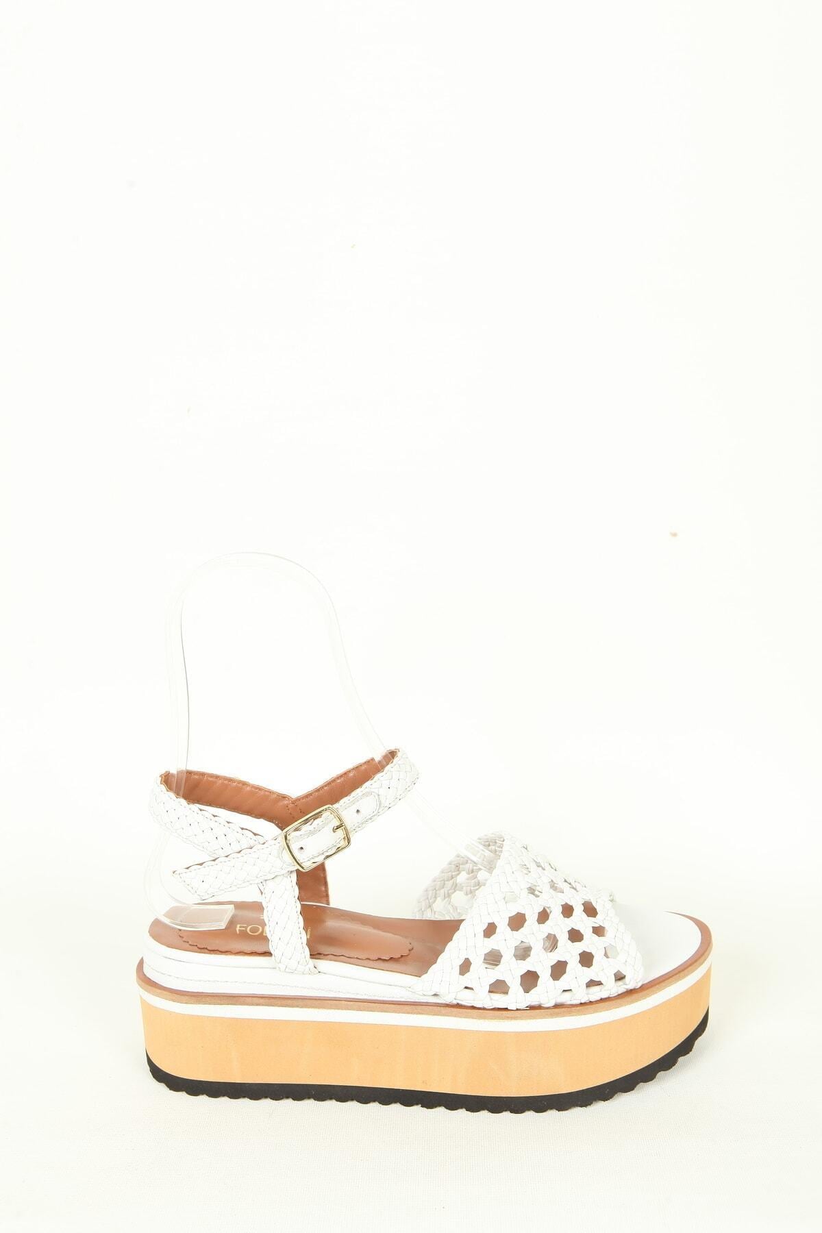 Kadın Beyaz Örgülü Sandalet