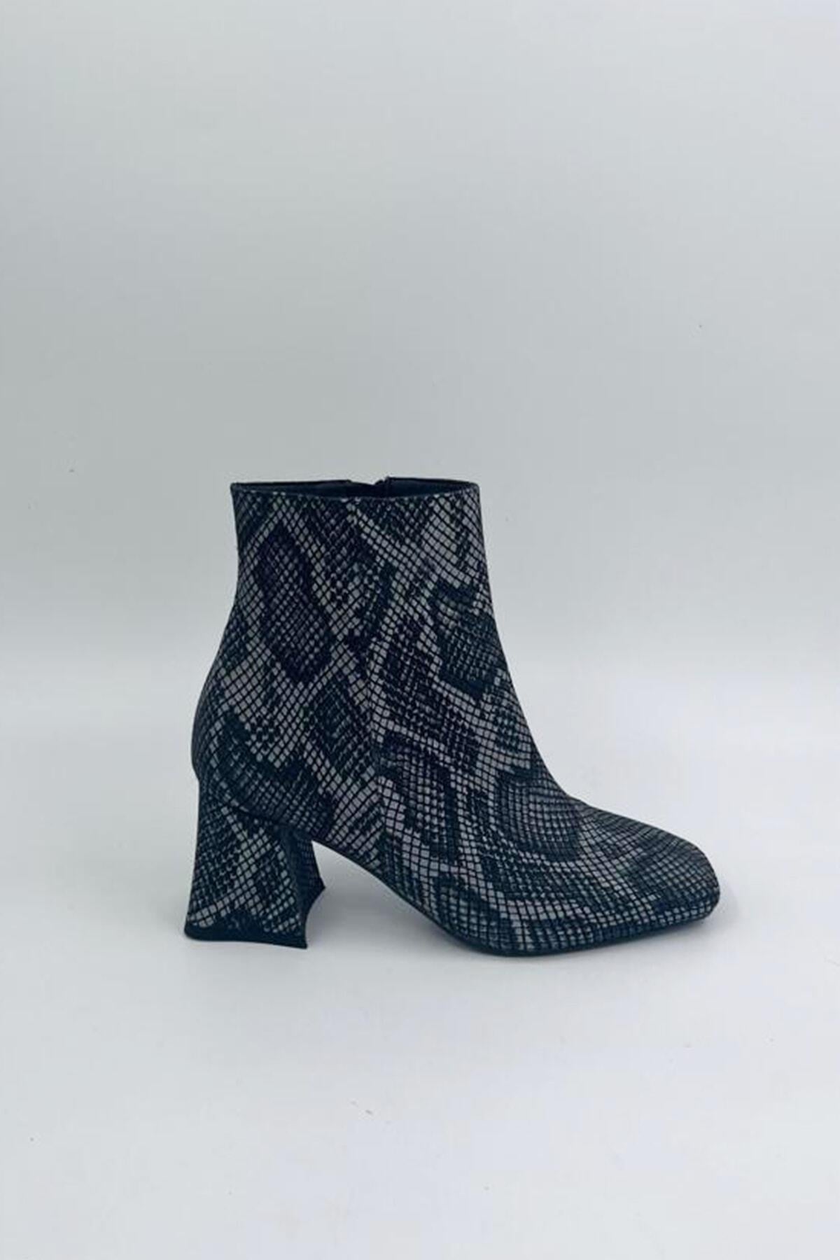 Kadın Deri Bot Yılan Derisi Desenli