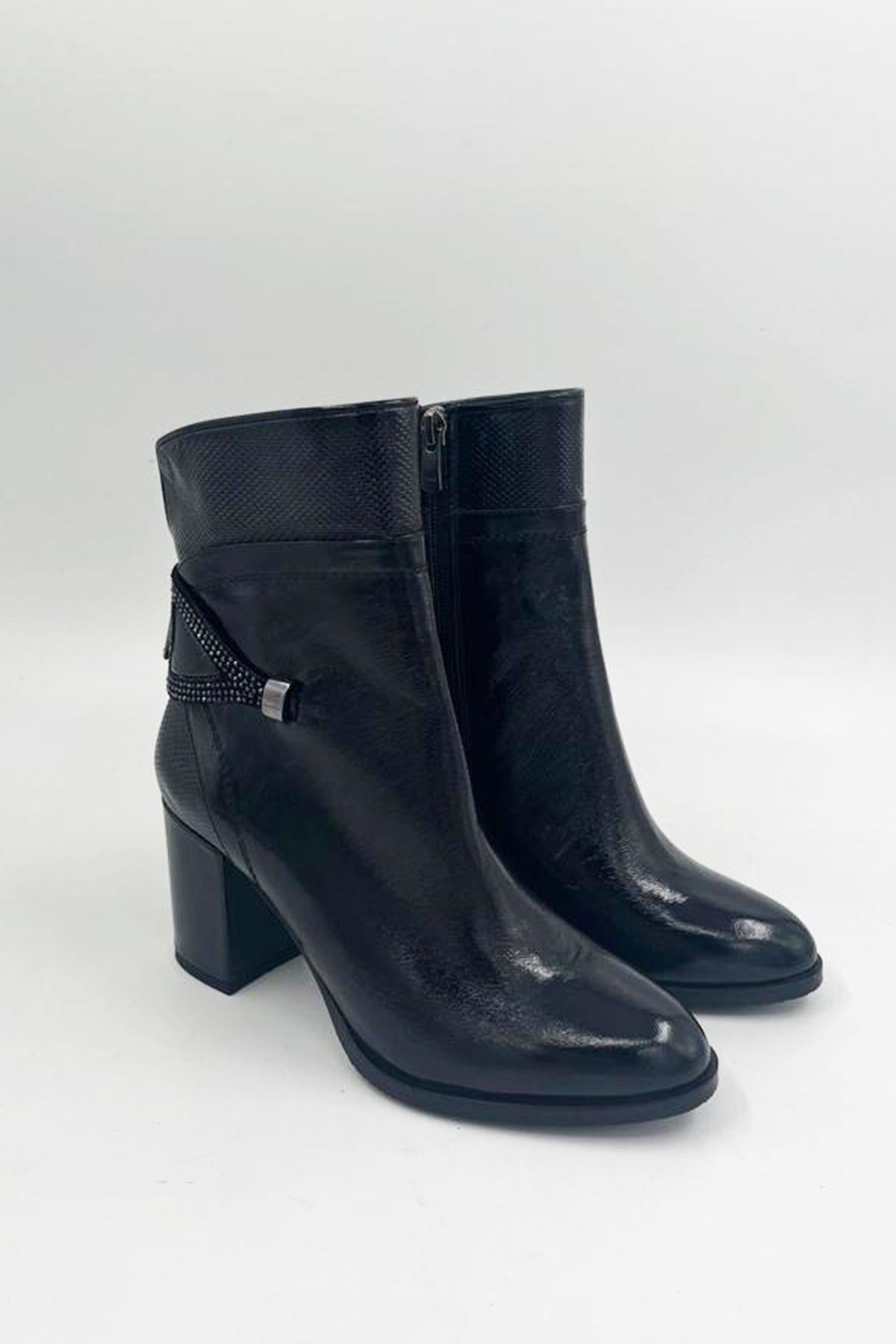 Kadın Deri Bot Taşlı