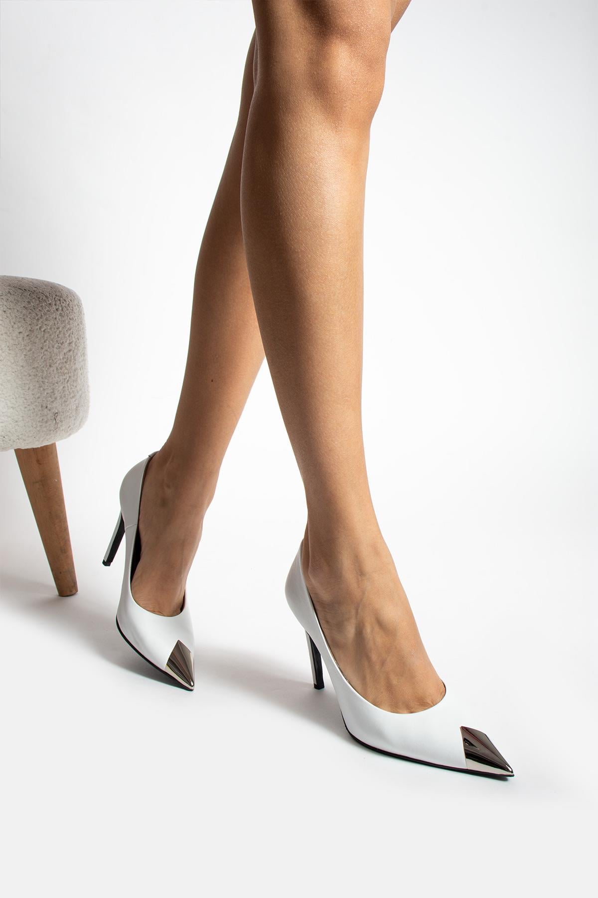 Kadın Deri Stiletto Burun Detaylı Beyaz