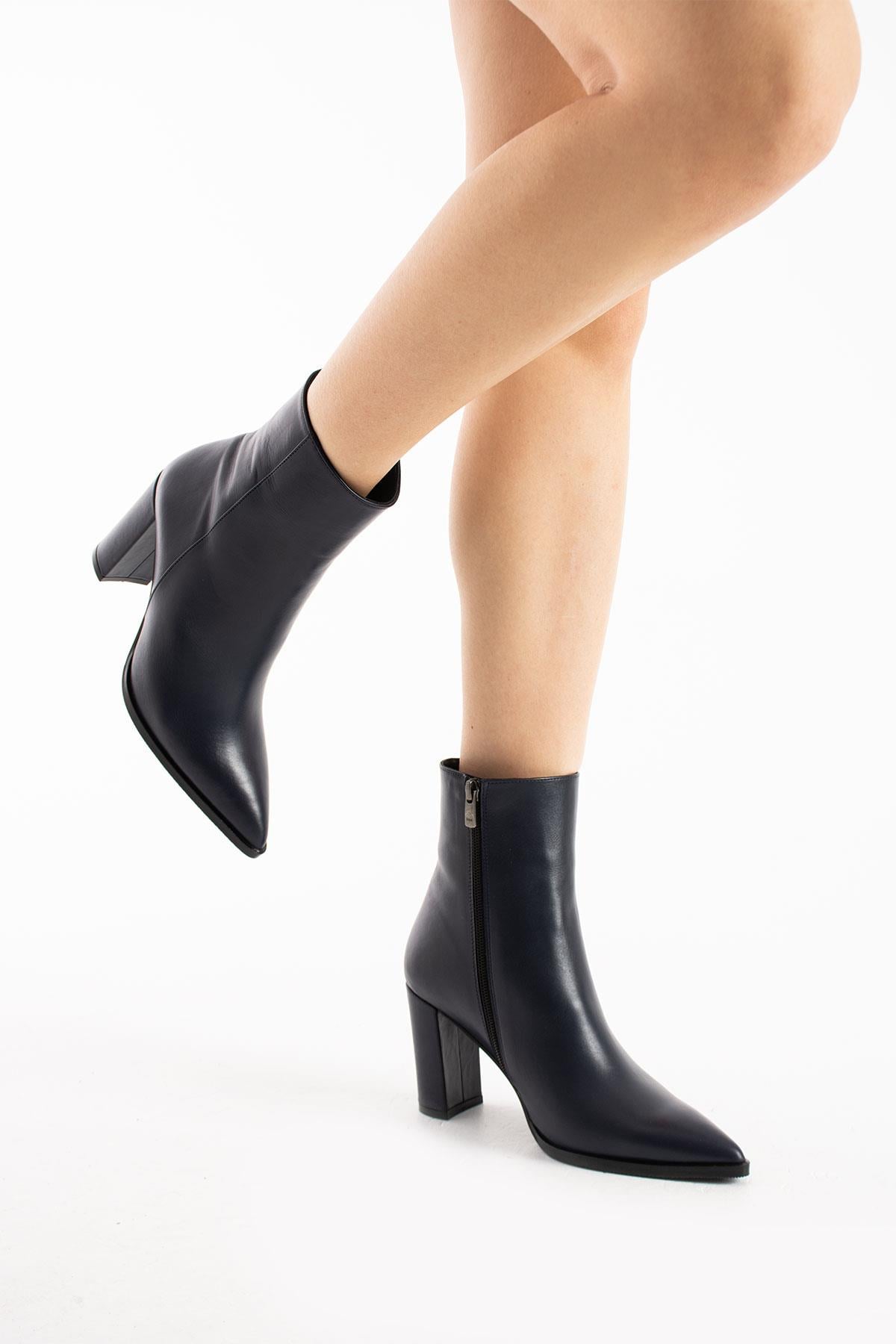 Kadın Hakiki Deri Bot Laci