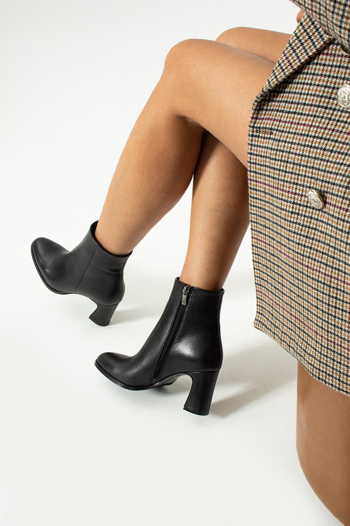 Kadın Hakiki Deri Bot Siyah