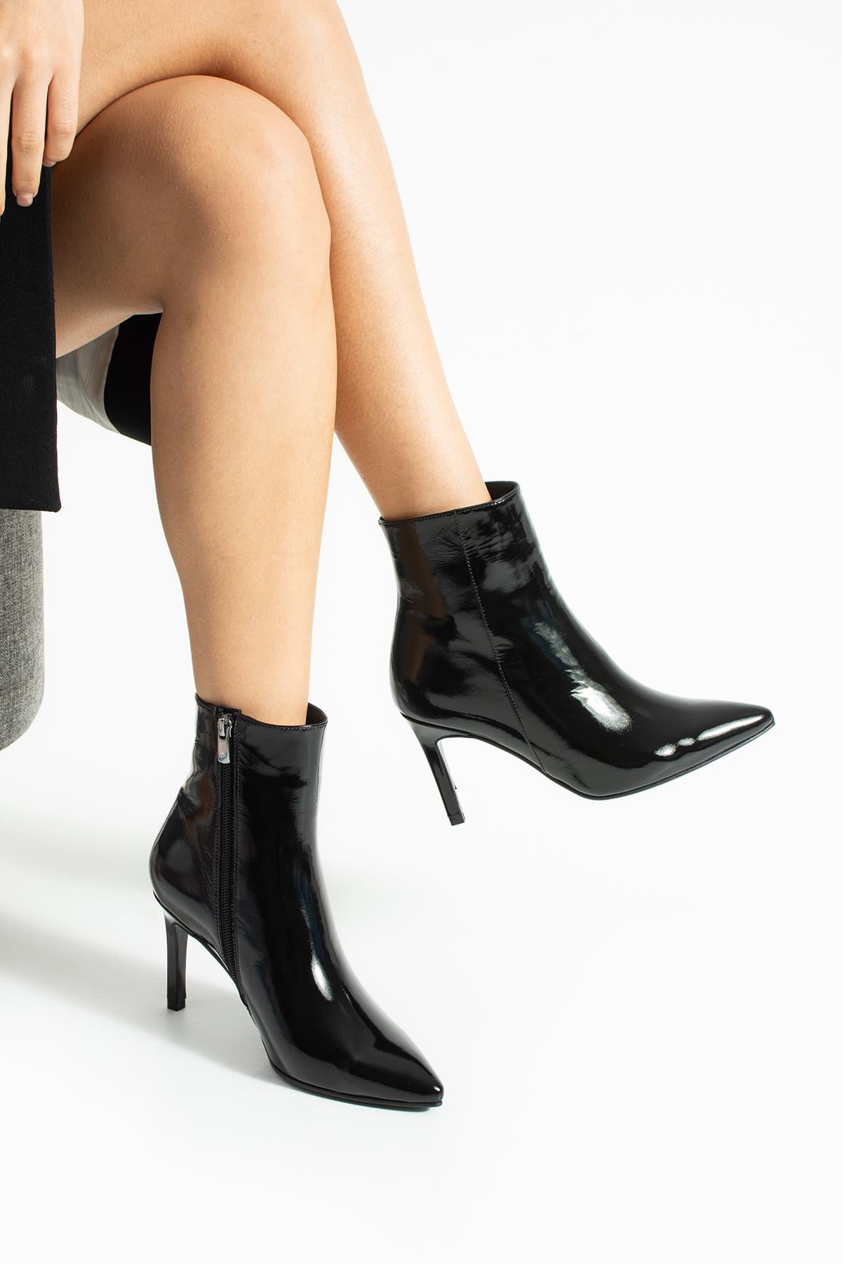 Kadın Hakiki Deri Bot Siyah Rugan