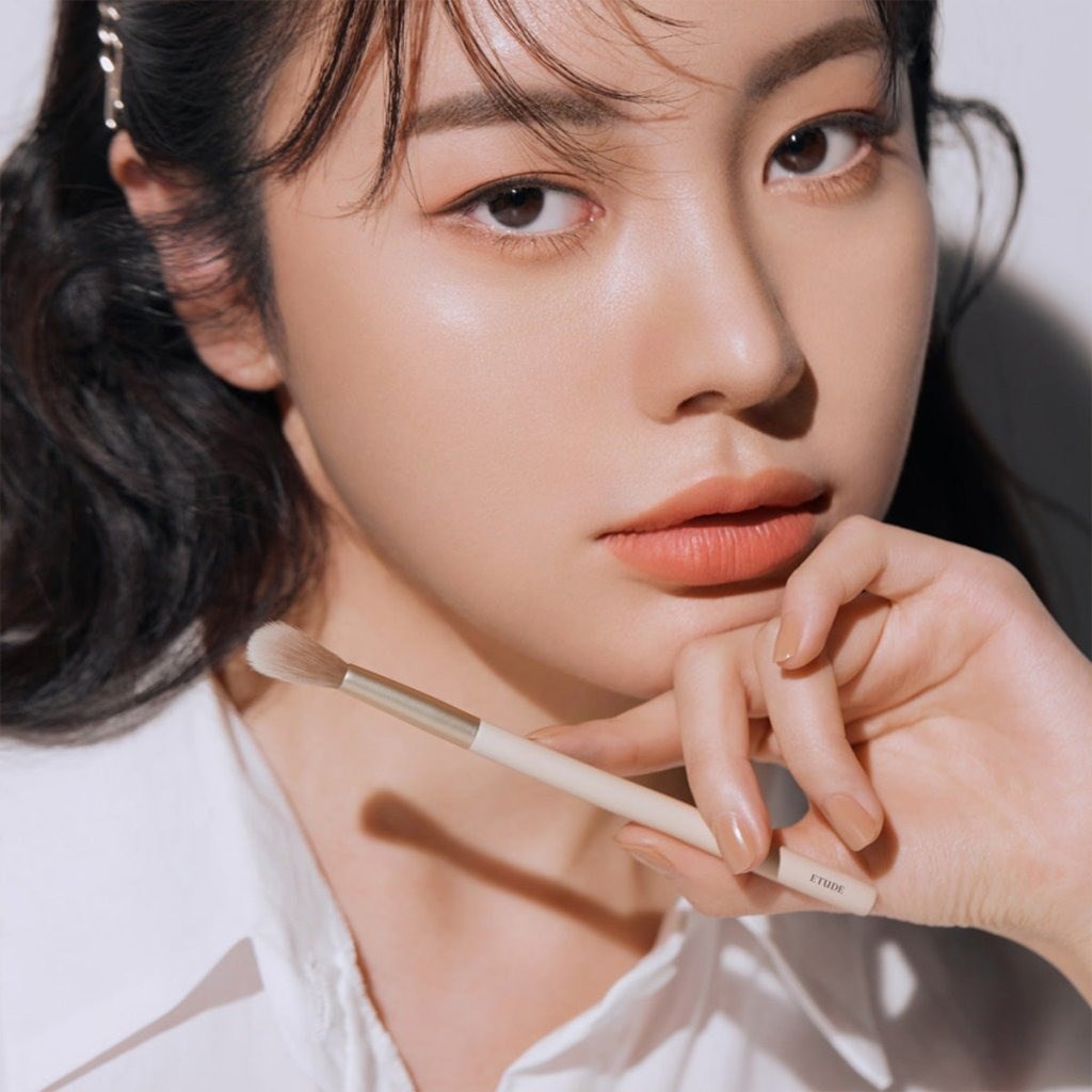 Etude Nose Contour Brush - Burun Kontür Fırçası 02