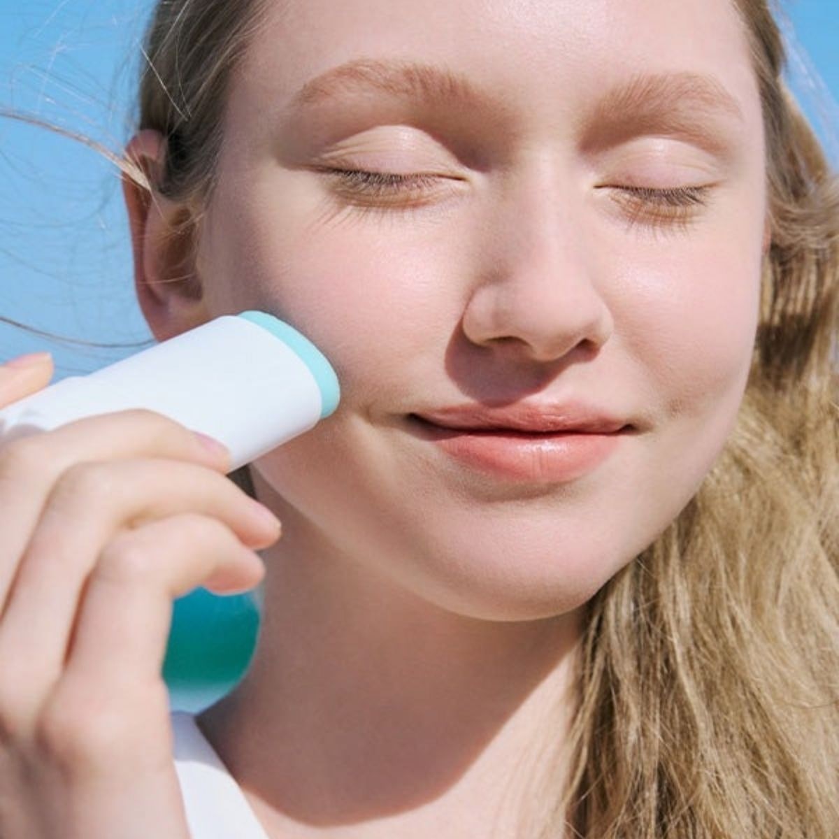 Skin1004 Hyalu - Cica Silky - Fit Sun Stick 20 g - İpeksi Bitiş