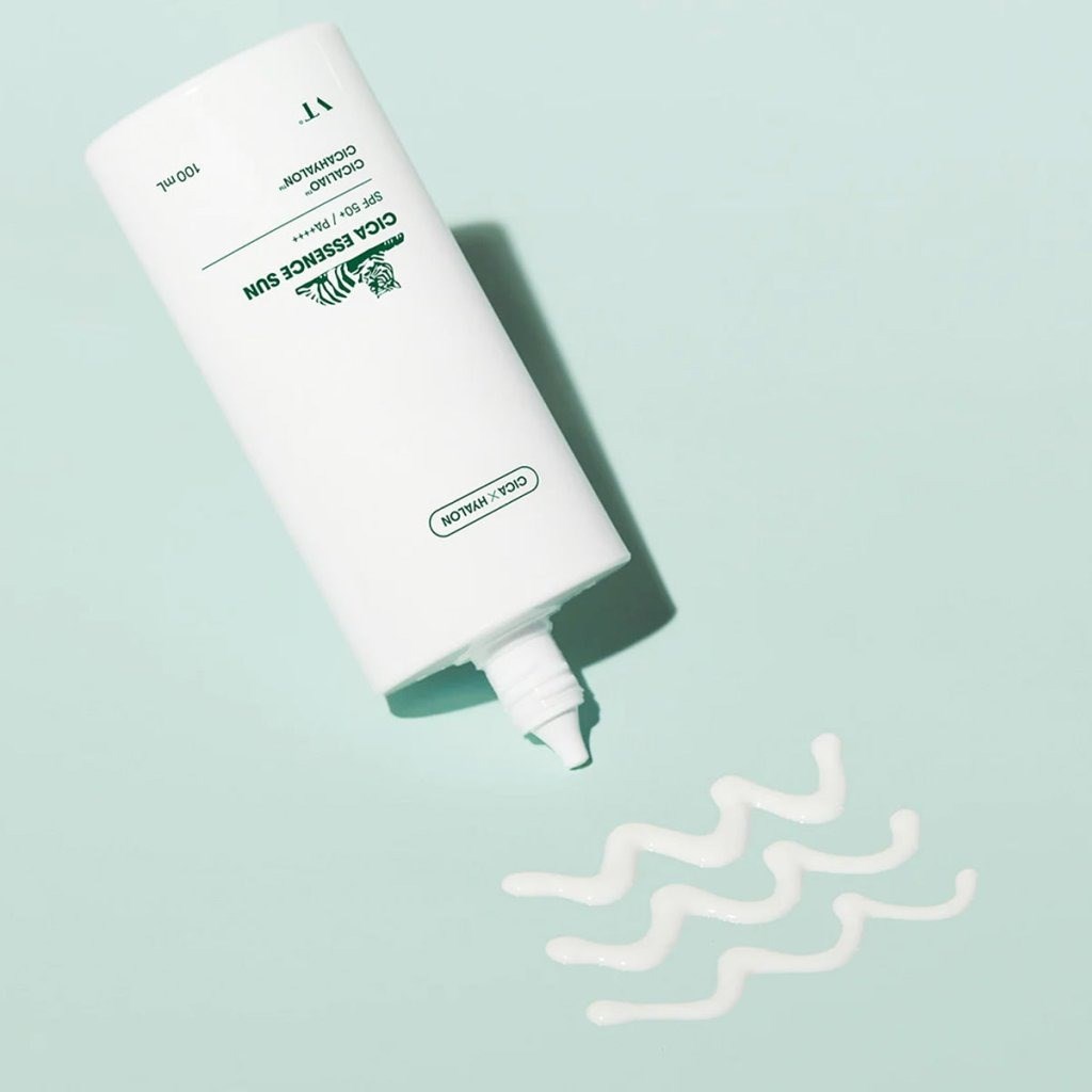 VT Cosmetics Cica Essence Sun - Hassas Cilt SPF50 Koruyucu