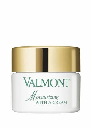 MOISTURIZING WITH A CREAM 50 ML