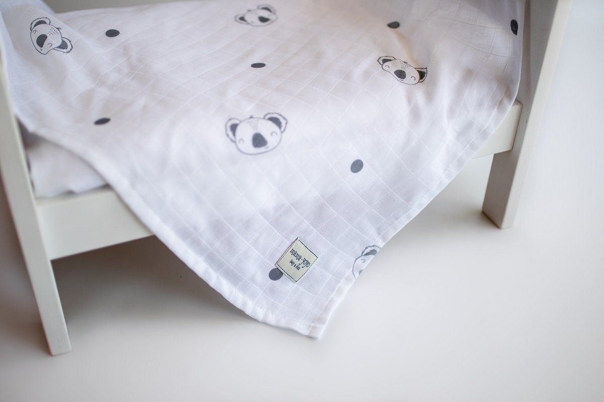 Mama Yoyo Çok Amaçlı Organik Müslin Örtü // Ağız bezi hediyeli Coolala - Koala 100x100cm