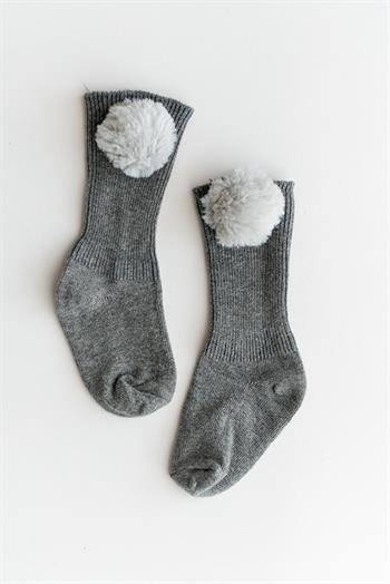  Nou Nou Antrasit Kız Bebek Peluş Ponponlu Dizaltı Çorap