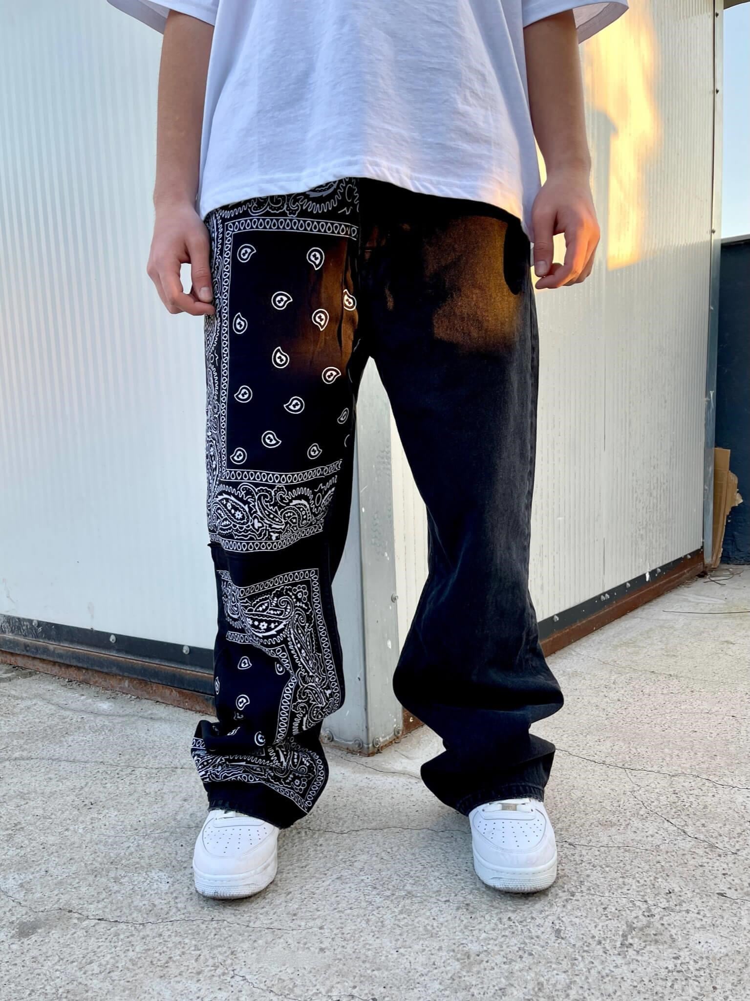 Premium Designer Bandana Patched Kot PantolonPremium Designer Bandana Patched Kot Pantolon