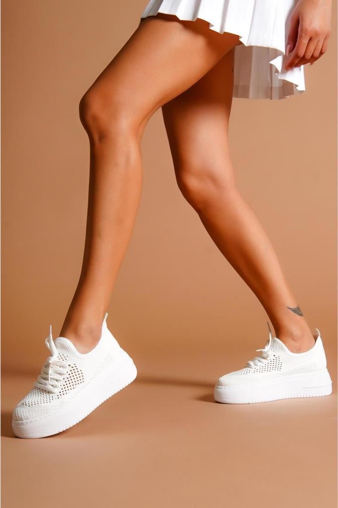 Benito Beyaz Triko Streç Kalın Tabanlı SneakersBenito Beyaz Triko Streç Kalın Tabanlı Sneakers