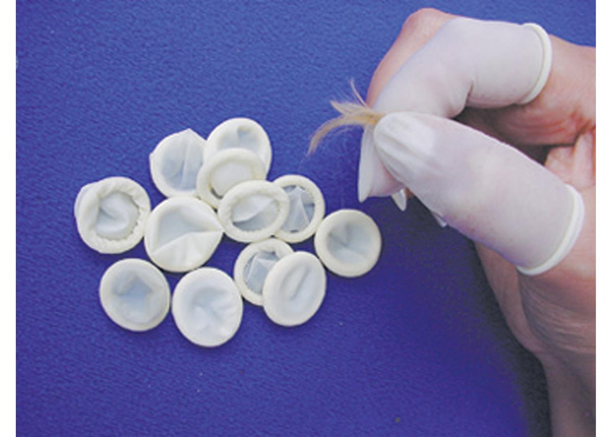 show-tech-finger-condoms-100-pcs-white-4c82-8.jpg
