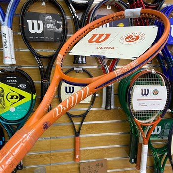 Wilson Ultra 100L V5 Roland Garros Tenis Raketi 280 Gr.