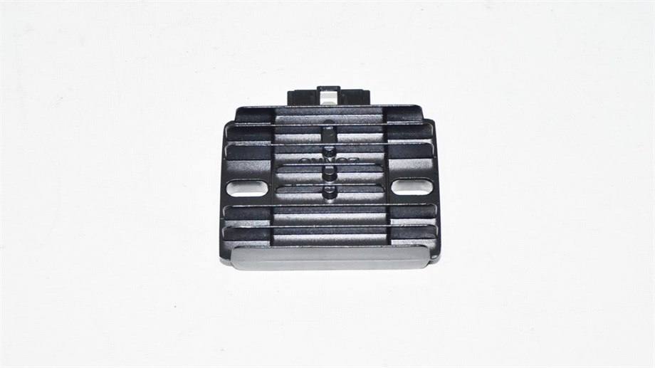 ŞARJ DİYOTU (SPONTINI110)